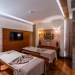 منتجع فايم ريزيدنس آند سبا