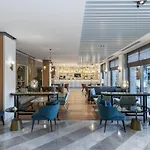 فايم ريزيدنس آند سبا 5*