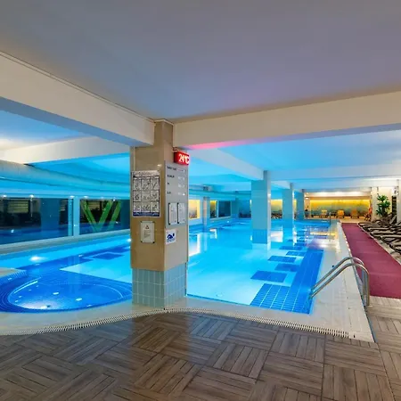 Fame & Complex Kemer
