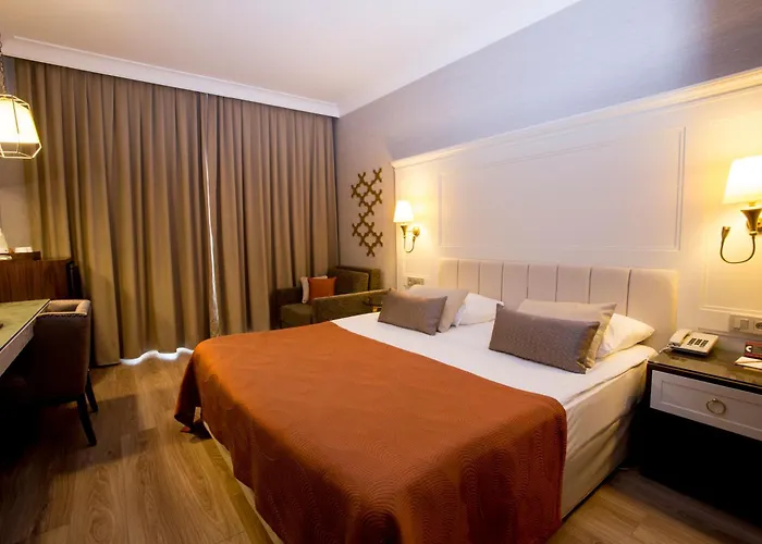 Fame & 5* Κεμέρ