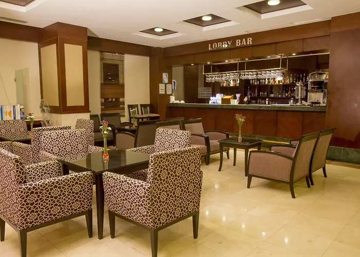 Fame & Θέρετρο Κεμέρ