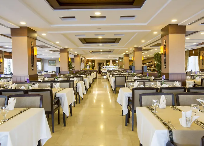 Fame & Θέρετρο Κεμέρ