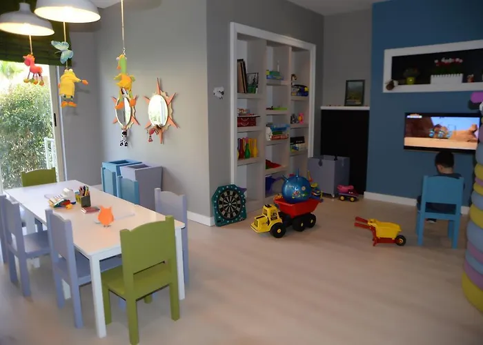 Fame & 5* Κεμέρ